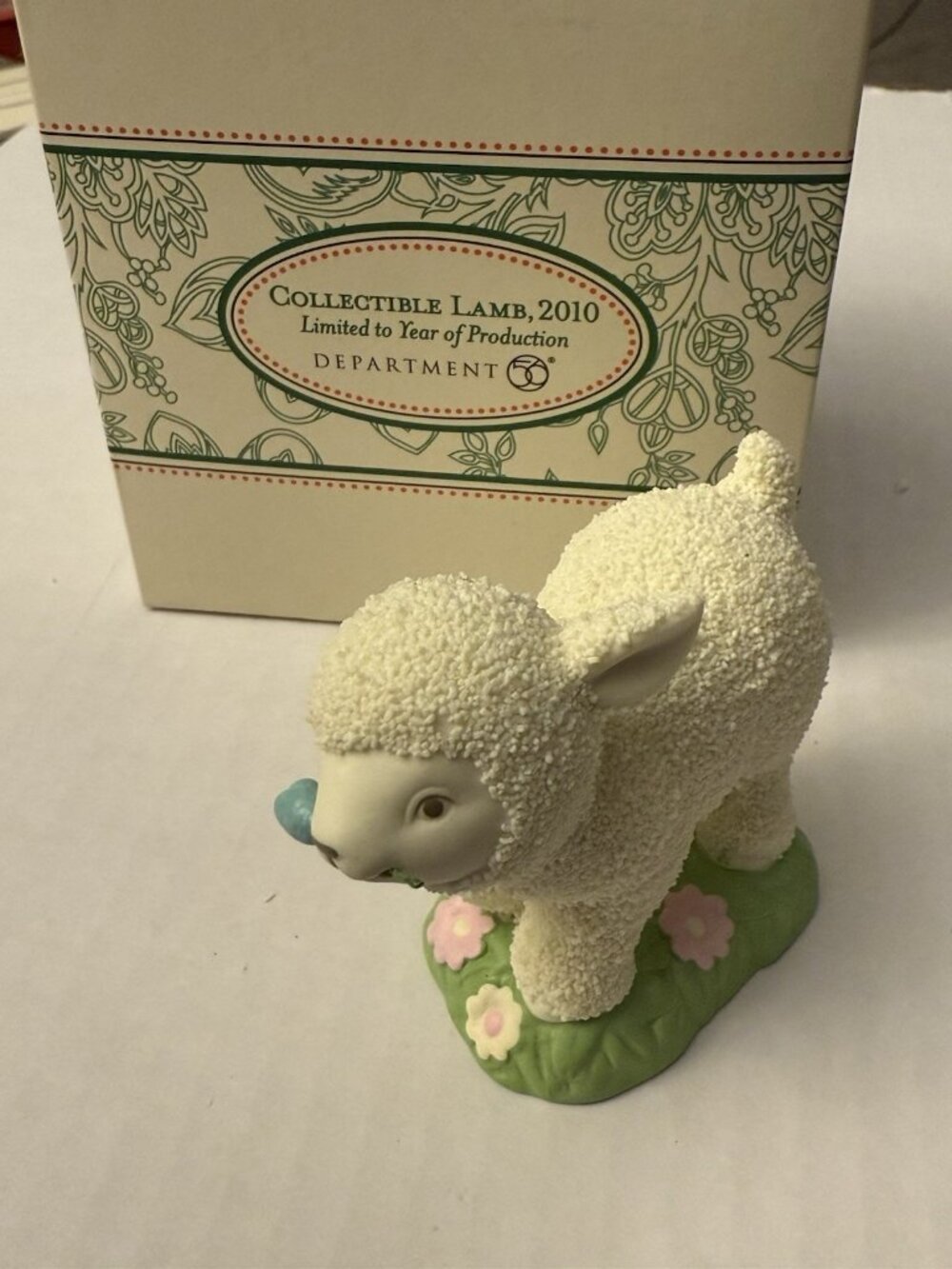 2010 Department 56 Dept 56 Collectible Lamb Standing Blue Flower In Mouth OC33